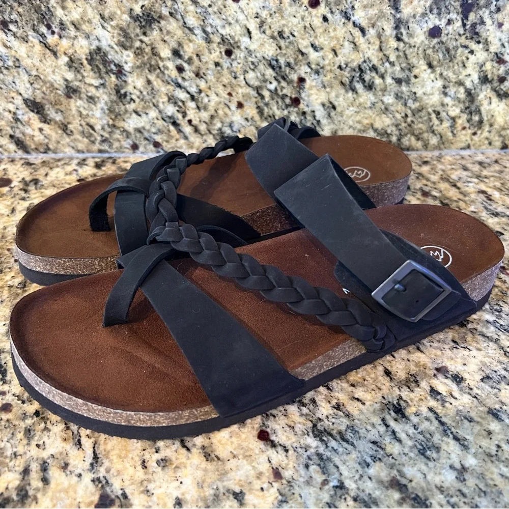 ⛰️NWOT WHITE MOUNTAIN🩴”Hazy” Black Braided Sandals W8 - Picture 1 of 5